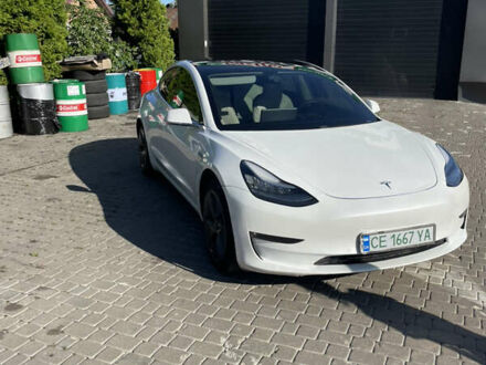 Белый Тесла Модель 3, объемом двигателя 0 л и пробегом 107 тыс. км за 15500 $, фото 1 на Automoto.ua