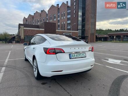Тесла Модель 3 2021 у Києві на Automoto.ua Білий Тесла Модель 3, об'ємом двигуна 0 л та пробігом 80 тис. км за 20500 $, фото 1 на Automoto.ua