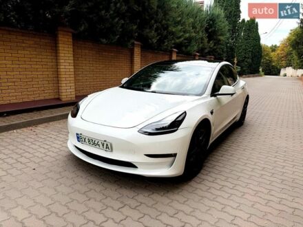 Белый Тесла Модель 3, объемом двигателя 0 л и пробегом 90 тыс. км за 19700 $, фото 1 на Automoto.ua