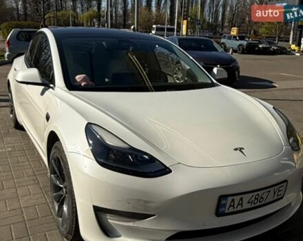 Белый Тесла Модель 3, объемом двигателя 0 л и пробегом 90 тыс. км за 19000 $, фото 1 на Automoto.ua
