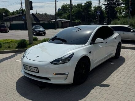 Білий Тесла Модель 3, об'ємом двигуна 0 л та пробігом 95 тис. км за 22000 $, фото 1 на Automoto.ua