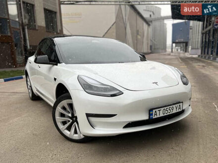 Білий Тесла Модель 3, об'ємом двигуна 0 л та пробігом 59 тис. км за 18600 $, фото 1 на Automoto.ua