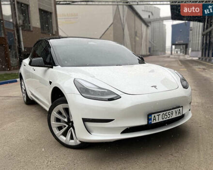 Білий Тесла Модель 3, об'ємом двигуна 0 л та пробігом 59 тис. км за 18600 $, фото 1 на Automoto.ua