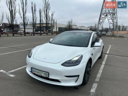Білий Тесла Модель 3, об'ємом двигуна 0 л та пробігом 58 тис. км за 26999 $, фото 1 на Automoto.ua