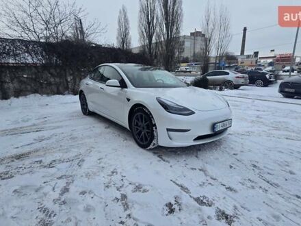 Белый Тесла Модель 3, объемом двигателя 0 л и пробегом 64 тыс. км за 22500 $, фото 1 на Automoto.ua