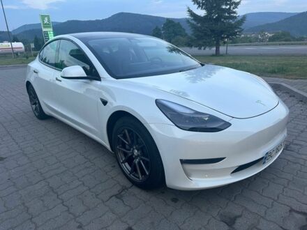 Тесла Модель 3 2021 в Сколе на Automoto.ua Белый Тесла Модель 3, объемом двигателя 0 л и пробегом 27 тыс. км за 19500 $, фото 1 на Automoto.ua