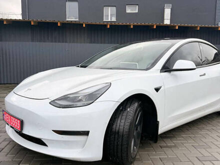 Белый Тесла Модель 3, объемом двигателя 0 л и пробегом 84 тыс. км за 16700 $, фото 1 на Automoto.ua