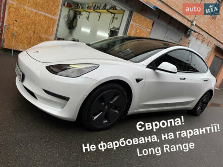 Тесла Модель 3 2021 в Киеве на Automoto.ua Белый Тесла Модель 3, объемом двигателя 0 л и пробегом 45 тыс. км за 28000 $, фото 1 на Automoto.ua