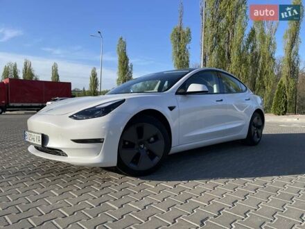 Тесла Модель 3 2021 у Кременчуге на Automoto.ua Білий Тесла Модель 3, об'ємом двигуна 0 л та пробігом 37 тис. км за 22999 $, фото 1 на Automoto.ua
