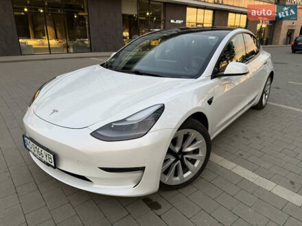 Тесла Модель 3 2021 у Ужгороді на Automoto.ua Білий Тесла Модель 3, об'ємом двигуна 0 л та пробігом 79 тис. км за 22300 $, фото 1 на Automoto.ua