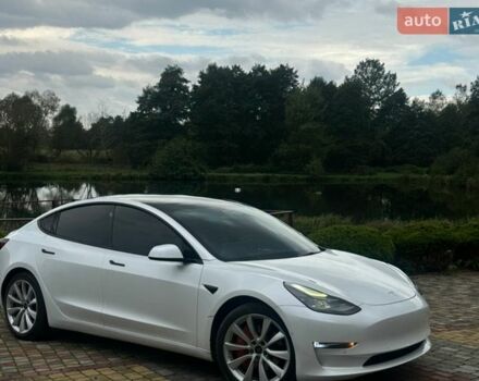 Белый Тесла Модель 3, объемом двигателя 0 л и пробегом 91 тыс. км за 21500 $, фото 1 на Automoto.ua