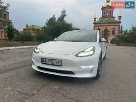 Белый Тесла Модель 3, объемом двигателя 0 л и пробегом 98 тыс. км за 18750 $, фото 1 на Automoto.ua