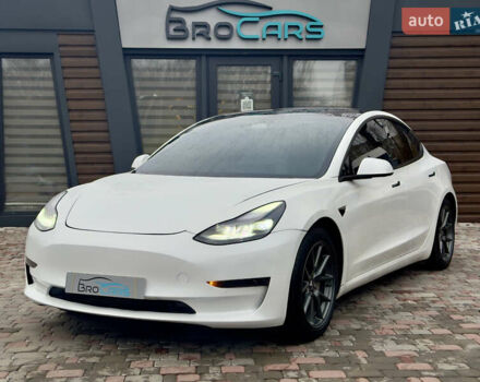 Белый Тесла Модель 3, объемом двигателя 0 л и пробегом 84 тыс. км за 18300 $, фото 1 на Automoto.ua