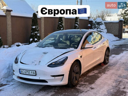 Белый Тесла Модель 3, объемом двигателя 0 л и пробегом 77 тыс. км за 14300 $, фото 1 на Automoto.ua