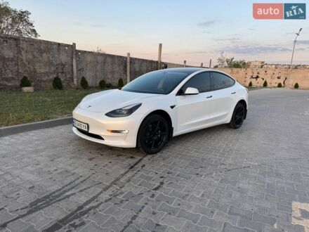 Белый Тесла Модель 3, объемом двигателя 0 л и пробегом 180 тыс. км за 18800 $, фото 1 на Automoto.ua