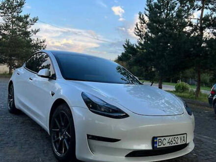 Тесла Модель 3 2021 у Львові на Automoto.ua Білий Тесла Модель 3, об'ємом двигуна 0 л та пробігом 89 тис. км за 16400 $, фото 1 на Automoto.ua