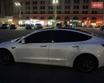 Белый Тесла Модель 3, объемом двигателя 0 л и пробегом 95 тыс. км за 18500 $, фото 1 на Automoto.ua