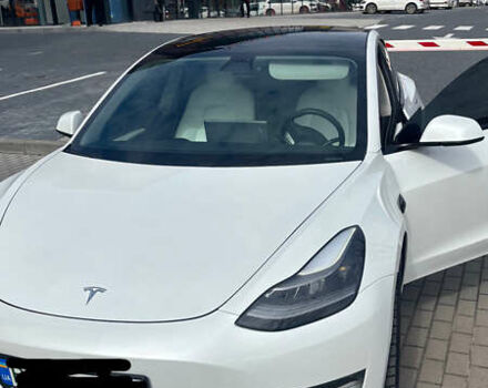 Белый Тесла Модель 3, объемом двигателя 0 л и пробегом 85 тыс. км за 23999 $, фото 1 на Automoto.ua