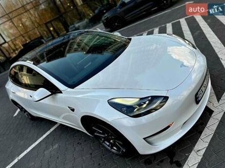 Тесла Модель 3 2021 в Хмельницком на Automoto.ua Белый Тесла Модель 3, объемом двигателя 0 л и пробегом 86 тыс. км за 19888 $, фото 1 на Automoto.ua