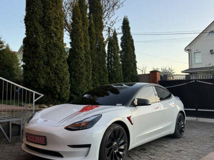 Белый Тесла Модель 3, объемом двигателя 0 л и пробегом 65 тыс. км за 24499 $, фото 1 на Automoto.ua