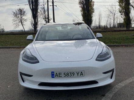Белый Тесла Модель 3, объемом двигателя 0 л и пробегом 45 тыс. км за 18600 $, фото 1 на Automoto.ua