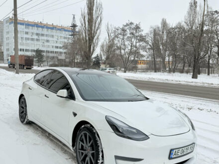 Белый Тесла Модель 3, объемом двигателя 0 л и пробегом 205 тыс. км за 15950 $, фото 1 на Automoto.ua