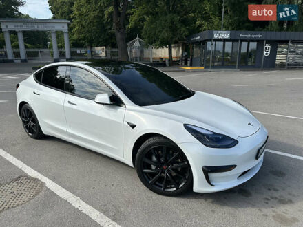 Тесла Модель 3 2021 у Вінниці на Automoto.ua Білий Тесла Модель 3, об'ємом двигуна 0 л та пробігом 52 тис. км за 25500 $, фото 1 на Automoto.ua