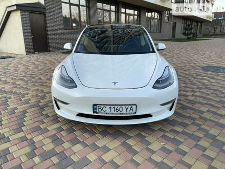 Белый Тесла Модель 3, объемом двигателя 0 л и пробегом 34 тыс. км за 18000 $, фото 1 на Automoto.ua