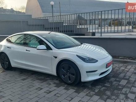 Тесла Модель 3 2021 у Луцьку на Automoto.ua Білий Тесла Модель 3, об'ємом двигуна 0 л та пробігом 60 тис. км за 22600 $, фото 1 на Automoto.ua