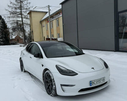 Белый Тесла Модель 3, объемом двигателя 0 л и пробегом 123 тыс. км за 23999 $, фото 1 на Automoto.ua