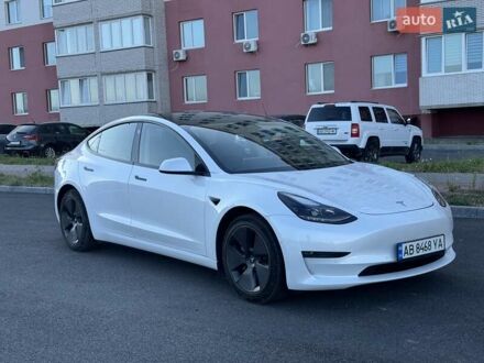 Тесла Модель 3 2021 в Виннице на Automoto.ua Белый Тесла Модель 3, объемом двигателя 0 л и пробегом 140 тыс. км за 19800 $, фото 1 на Automoto.ua