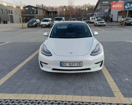 Белый Тесла Модель 3, объемом двигателя 0 л и пробегом 80 тыс. км за 19900 $, фото 1 на Automoto.ua