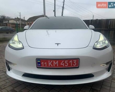 Белый Тесла Модель 3, объемом двигателя 0 л и пробегом 134 тыс. км за 19500 $, фото 1 на Automoto.ua