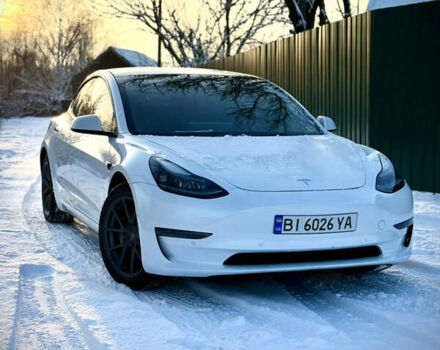 Белый Тесла Модель 3, объемом двигателя 0 л и пробегом 124 тыс. км за 19000 $, фото 1 на Automoto.ua