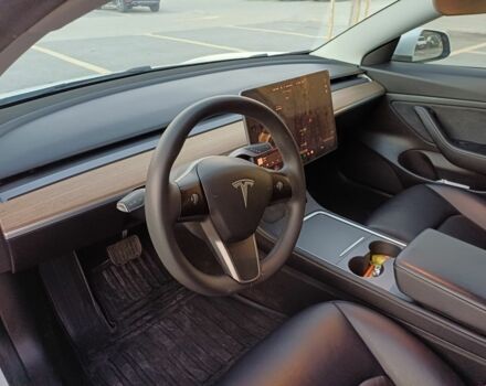 Белый Тесла Модель 3, объемом двигателя 0 л и пробегом 80 тыс. км за 18500 $, фото 1 на Automoto.ua