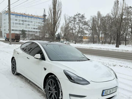Білий Тесла Модель 3, об'ємом двигуна 0 л та пробігом 205 тис. км за 17500 $, фото 1 на Automoto.ua