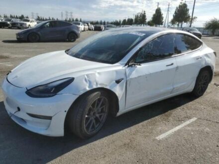 Білий Тесла Модель 3, об'ємом двигуна 0 л та пробігом 124 тис. км за 10500 $, фото 1 на Automoto.ua