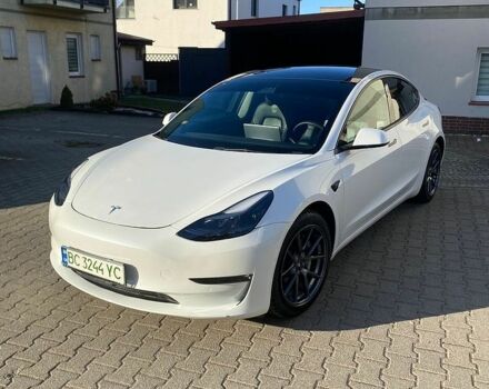 Білий Тесла Модель 3, об'ємом двигуна 0 л та пробігом 92 тис. км за 16600 $, фото 1 на Automoto.ua