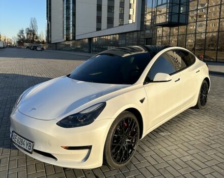Білий Тесла Модель 3, об'ємом двигуна 0 л та пробігом 71 тис. км за 23600 $, фото 1 на Automoto.ua