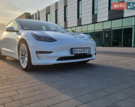 Белый Тесла Модель 3, объемом двигателя 0 л и пробегом 74 тыс. км за 18300 $, фото 1 на Automoto.ua