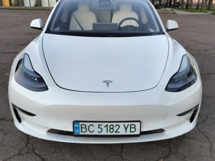 Білий Тесла Модель 3, об'ємом двигуна 0 л та пробігом 94 тис. км за 21500 $, фото 1 на Automoto.ua