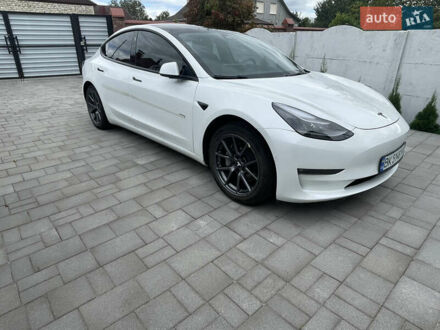 Білий Тесла Модель 3, об'ємом двигуна 0 л та пробігом 78 тис. км за 18000 $, фото 1 на Automoto.ua