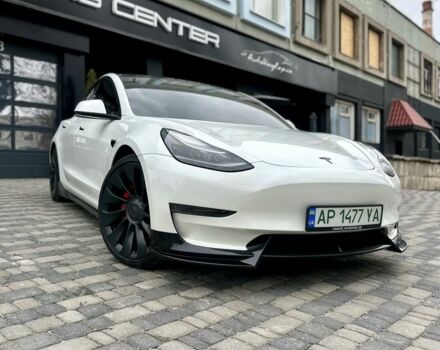 Білий Тесла Модель 3, об'ємом двигуна 0 л та пробігом 67 тис. км за 32500 $, фото 1 на Automoto.ua
