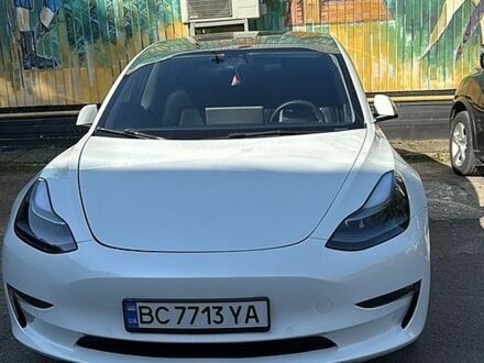 Білий Тесла Модель 3, об'ємом двигуна 0 л та пробігом 75 тис. км за 15900 $, фото 1 на Automoto.ua