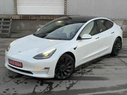 Белый Тесла Модель 3, объемом двигателя 0 л и пробегом 92 тыс. км за 21900 $, фото 1 на Automoto.ua