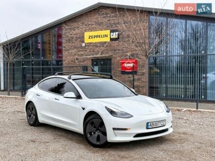 Білий Тесла Модель 3, об'ємом двигуна 0 л та пробігом 66 тис. км за 18200 $, фото 1 на Automoto.ua