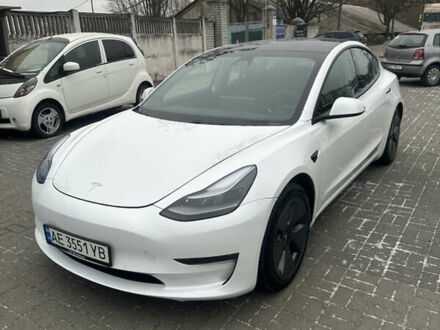 Белый Тесла Модель 3, объемом двигателя 0 л и пробегом 42 тыс. км за 22200 $, фото 1 на Automoto.ua
