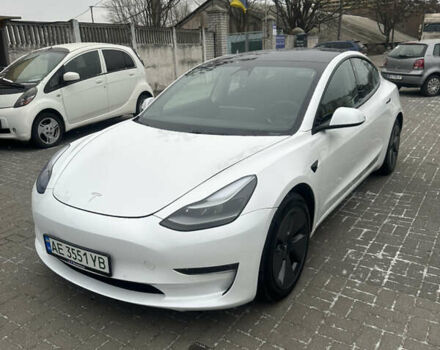 Білий Тесла Модель 3, об'ємом двигуна 0 л та пробігом 42 тис. км за 22200 $, фото 1 на Automoto.ua