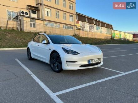 Тесла Модель 3 2021 у Вінниці на Automoto.ua Білий Тесла Модель 3, об'ємом двигуна 0 л та пробігом 62 тис. км за 19999 $, фото 1 на Automoto.ua
