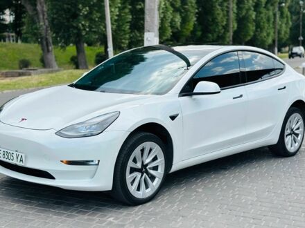 Тесла Модель 3 2021 в Каменское - Днепродзержинск на Automoto.ua Белый Тесла Модель 3, объемом двигателя 0 л и пробегом 36 тыс. км за 22500 $, фото 1 на Automoto.ua